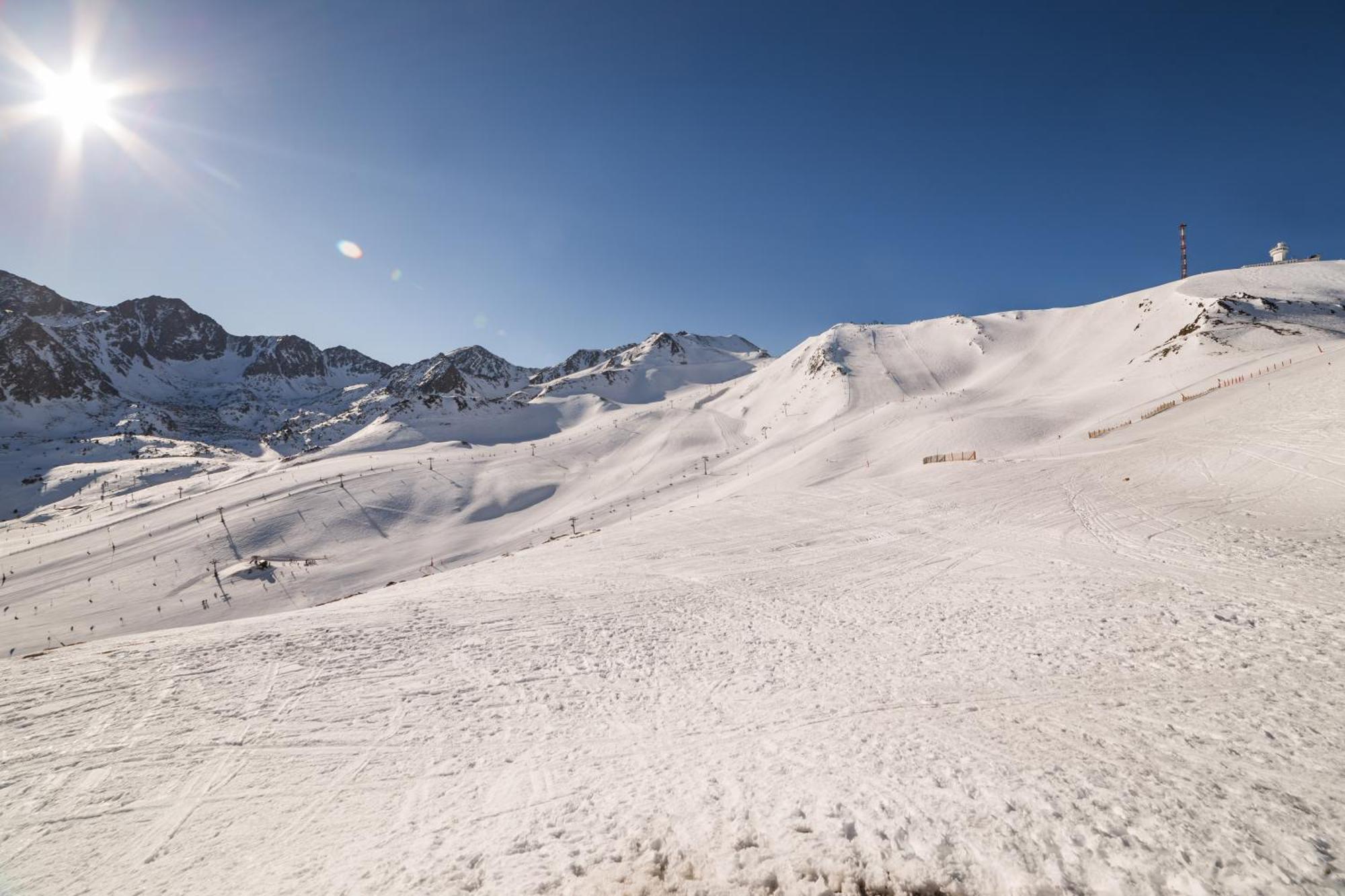 Pierre & Vacances Andorra Alba เอลตาร์แตร์ ภายนอก รูปภาพ