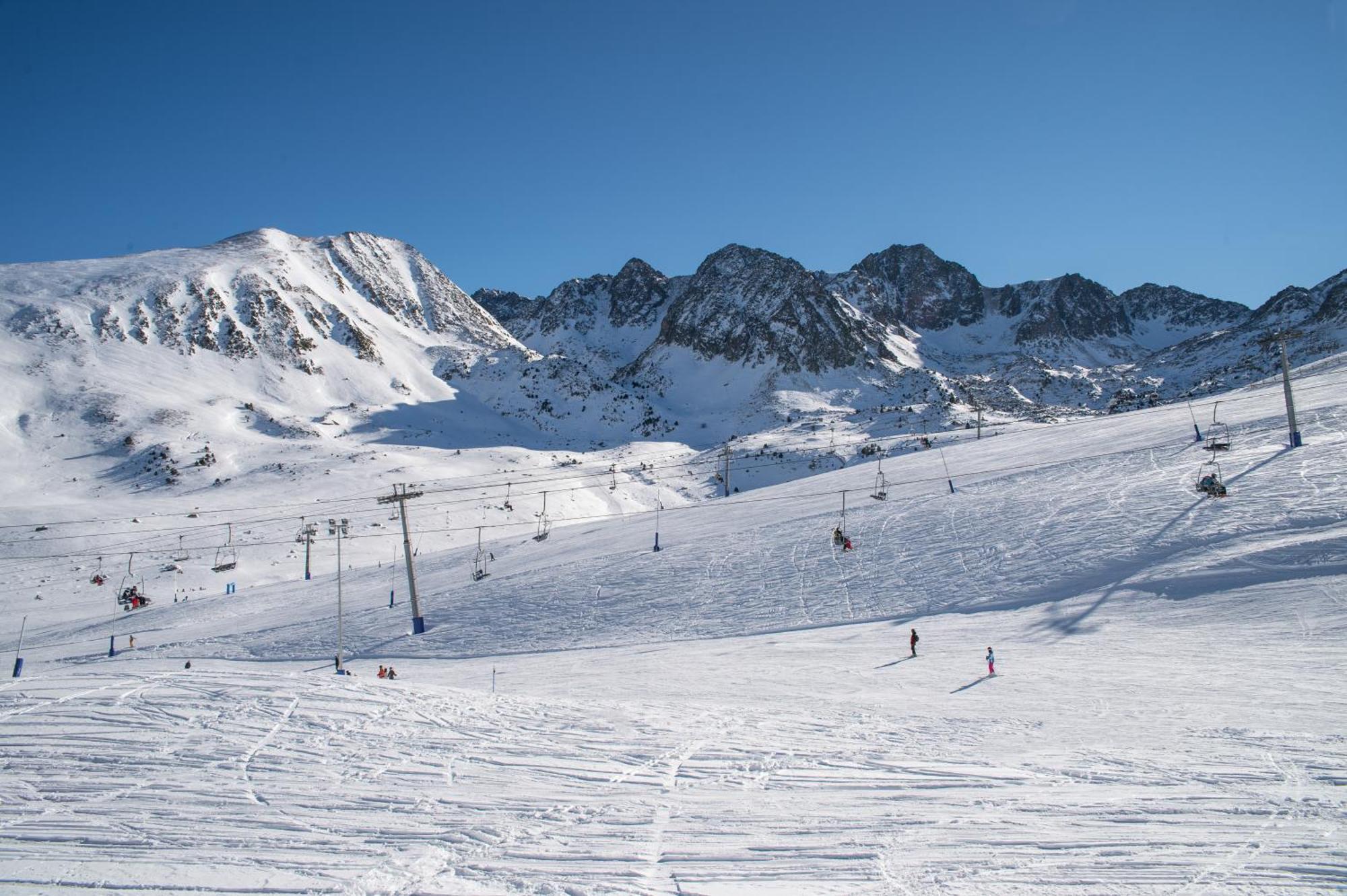 Pierre & Vacances Andorra Alba เอลตาร์แตร์ ภายนอก รูปภาพ