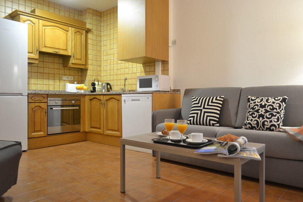 Pierre & Vacances Andorra Alba เอลตาร์แตร์ ภายนอก รูปภาพ