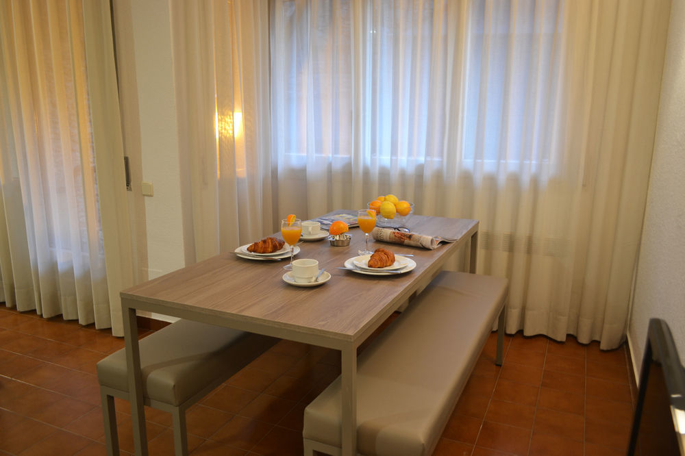 Pierre & Vacances Andorra Alba เอลตาร์แตร์ ภายนอก รูปภาพ